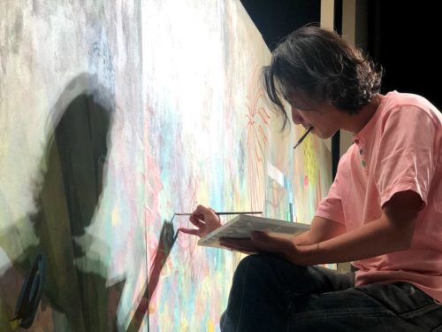 『描くことは生きること』芸術家岡本泰彰の舞台裏