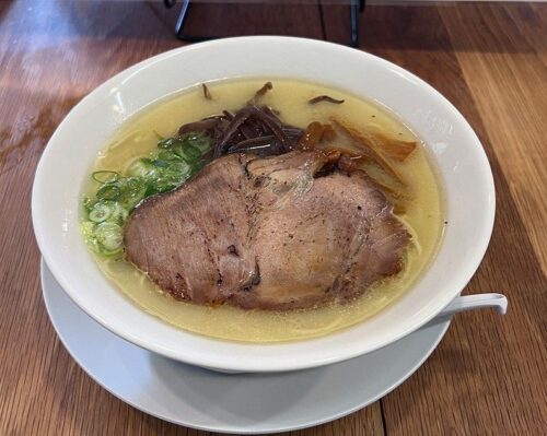 代々受け継がれる大島ラーメン あづまや