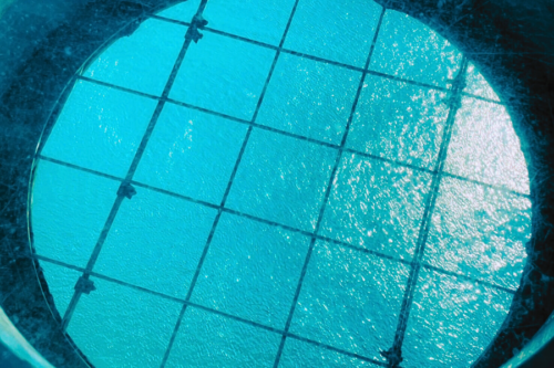 長崎・新西海橋、ガラス床の世界